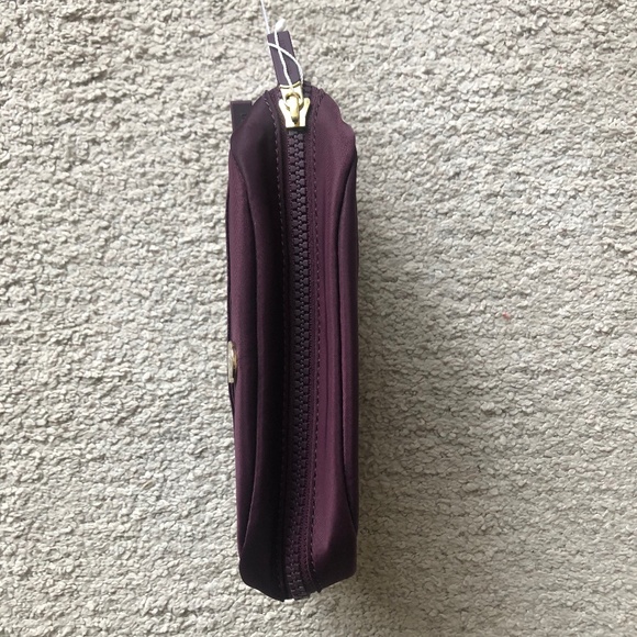 LULULEMON City Essentials Pouch Mini.2L. - Picture 2 of 2